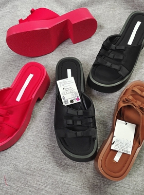 西班牙2025新款红色蝴蝶结方头一字带松糕底凉鞋外穿厚底仙女凉拖