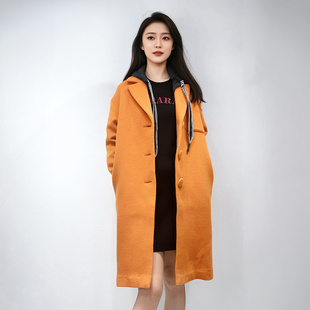 季 气质高品连帽加厚保暖羊毛呢大衣外套女6824DA209 候风专柜正品