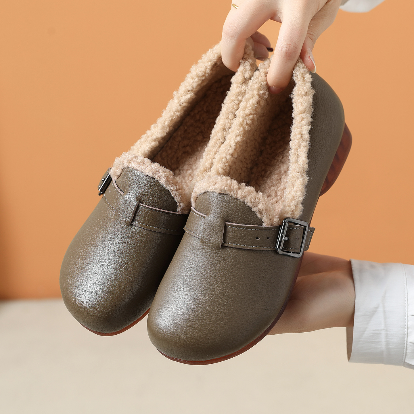 冬季真皮毛毛鞋冬鞋加绒豆豆鞋舒适软底妈妈棉鞋棉皮鞋大码女鞋子