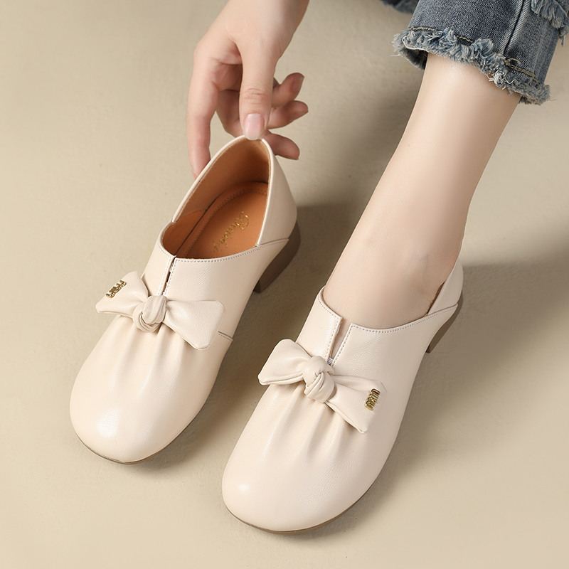 春秋款软皮单鞋女平底真皮妈妈鞋