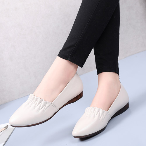 新款软底舒适真皮豆豆鞋女平底