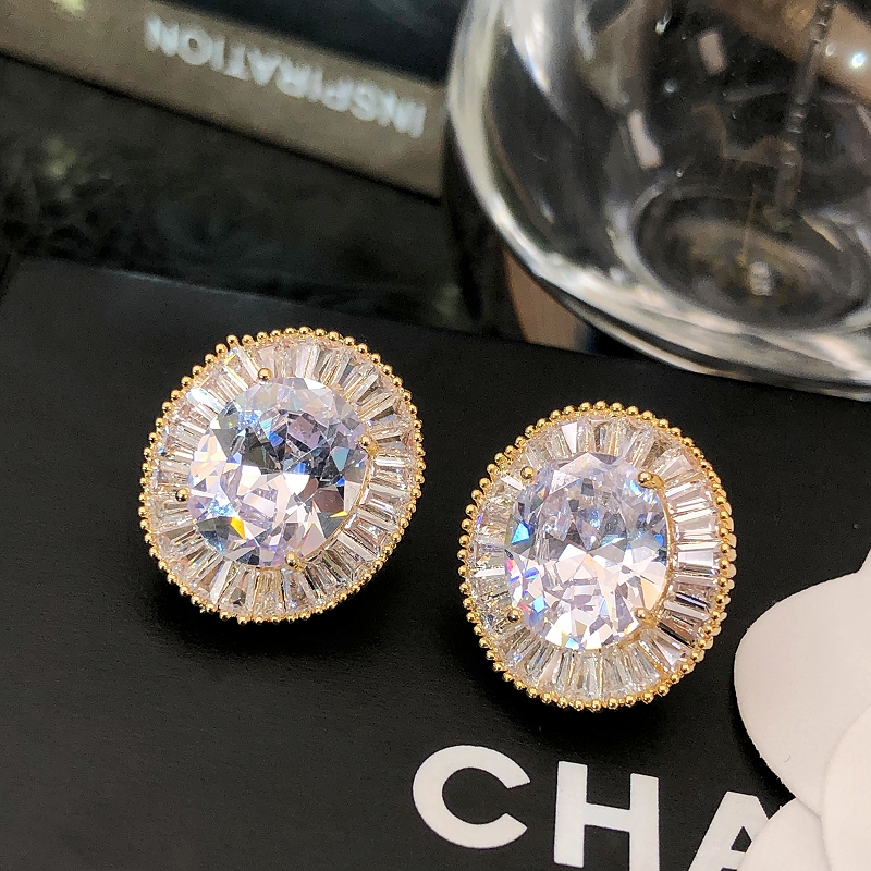 时尚简约百搭闪钻闪钻耳钉日常穿搭通勤上班族耳环圆钻气质耳饰女