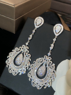 典雅时尚复古灵动闪钻国风长耳环高级设计感奢华新娘礼服晚宴耳饰