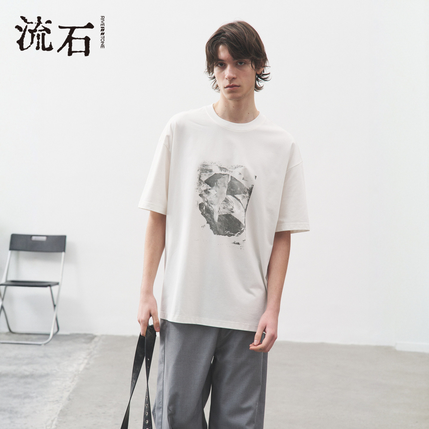 流石男装艺术感莱赛尔短袖T恤衫2026年夏季新款男士印花圆领上衣