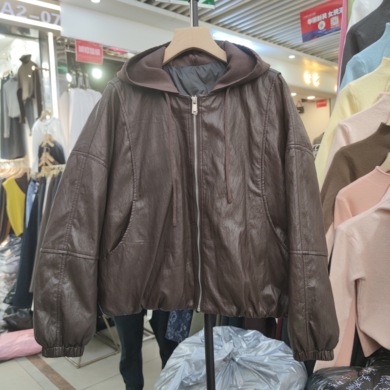 8806秋冬新款女连帽长袖蛋白皮衣外套羽绒服宽松保暖上衣专柜品质