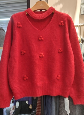 28221秋冬女圆领长袖针织衫毛衣套头打底衫球球宽松胸前挖洞挂脖
