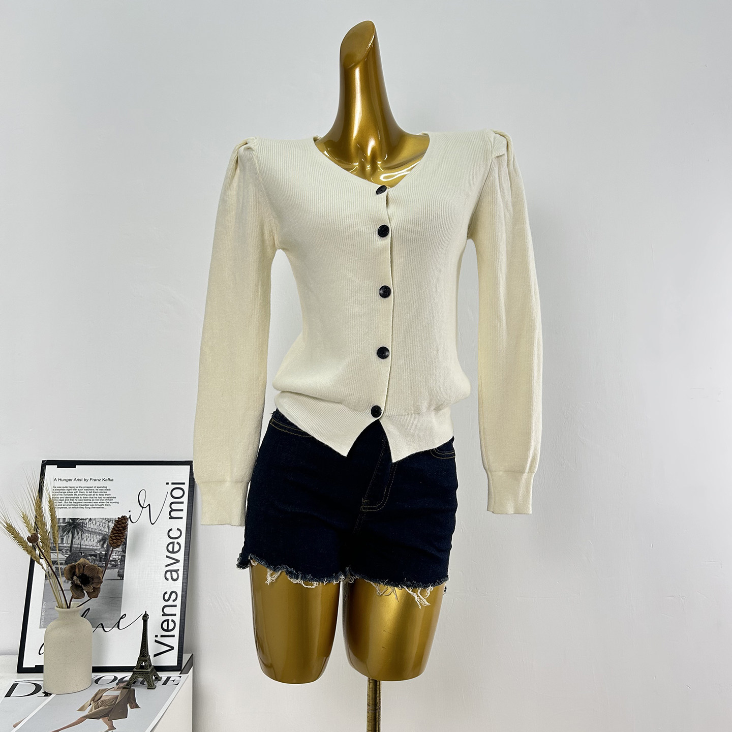 春秋新款女装法式泡泡袖别致绝美针织开衫女毛衣外套温柔奶系上衣