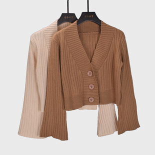 春秋新款韩版v领喇叭袖针织开衫毛衣女 高腰短款宽松长袖纯色上衣