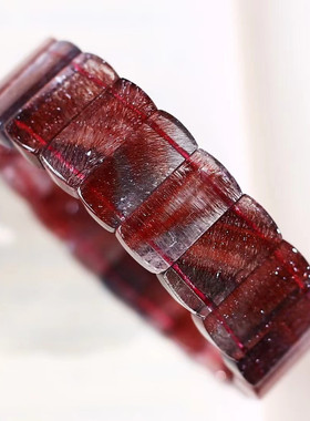 魅晶天然水晶晶体通透烟花红超七手牌