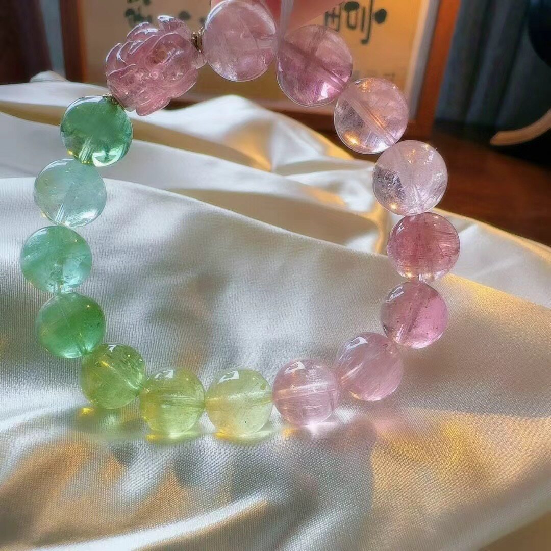 魅晶天然水晶晶体通透浅粉过度铬绿色人鱼碧玺手链