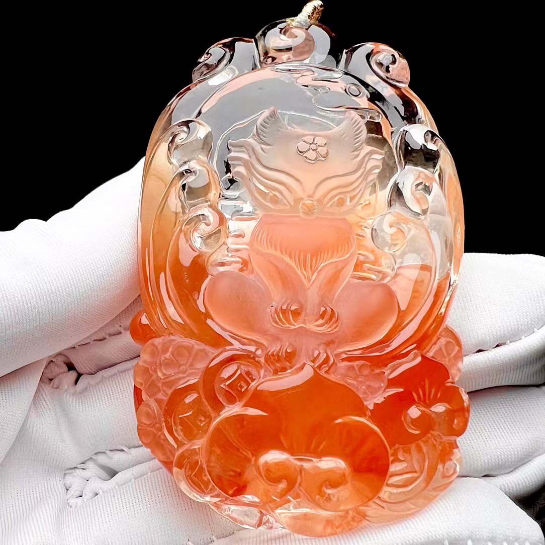 魅晶天然原矿水晶晶体通透全包裹红兔毛精工雕刻九尾狐吊坠