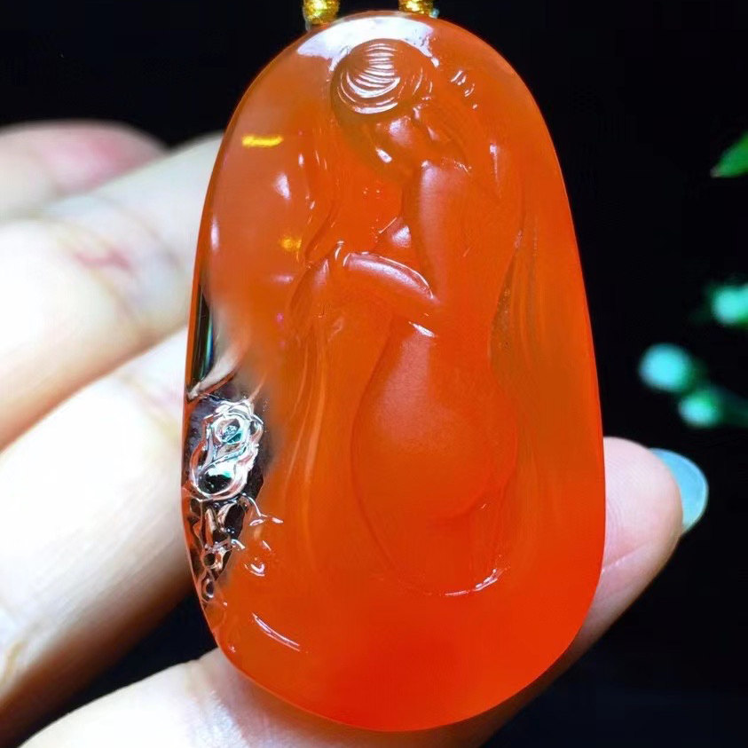 魅晶天然原矿水晶晶体通透红兔毛水晶吊坠