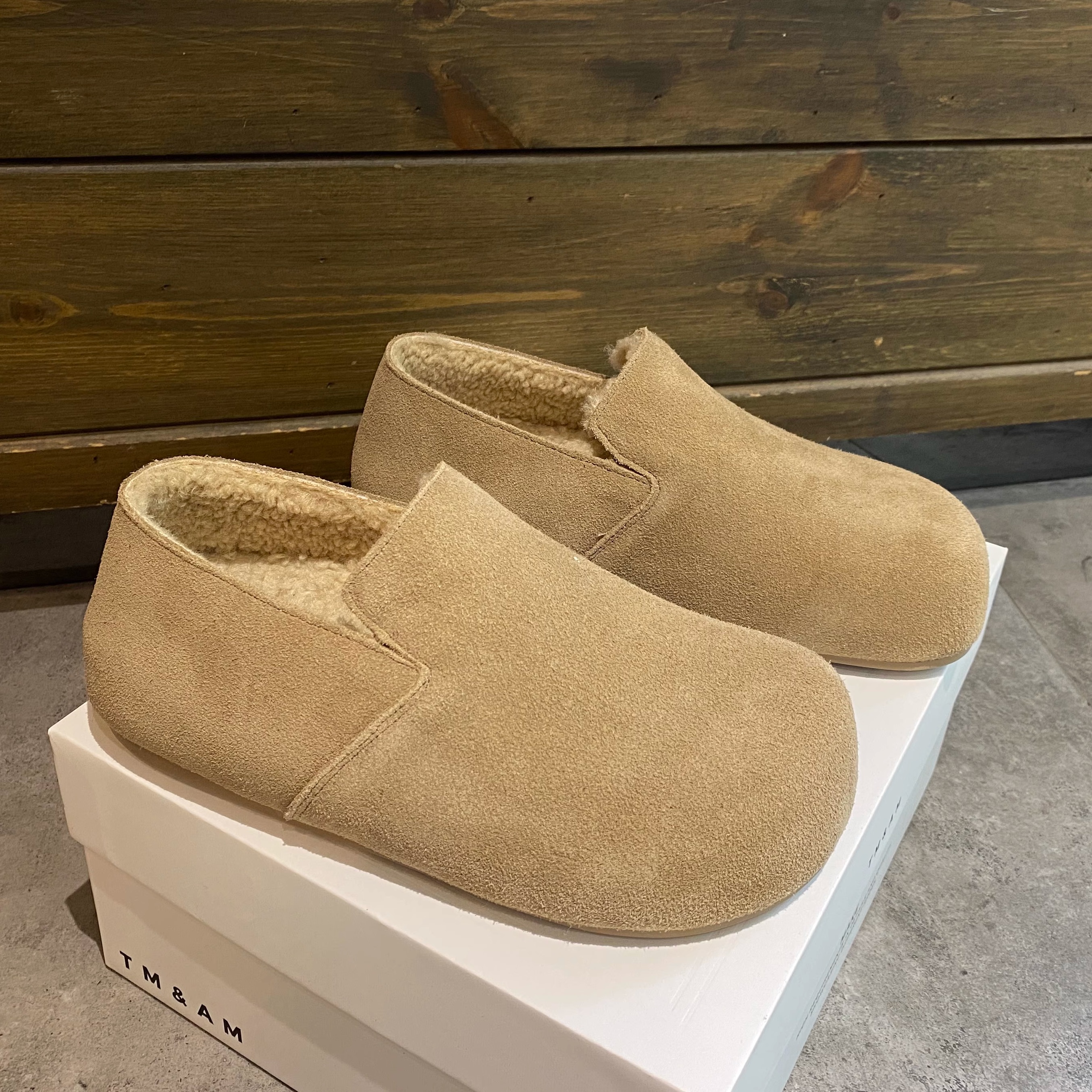 真皮加绒勃肯鞋女2025冬季新款百搭舒适一脚蹬加厚保暖棉鞋豆豆鞋