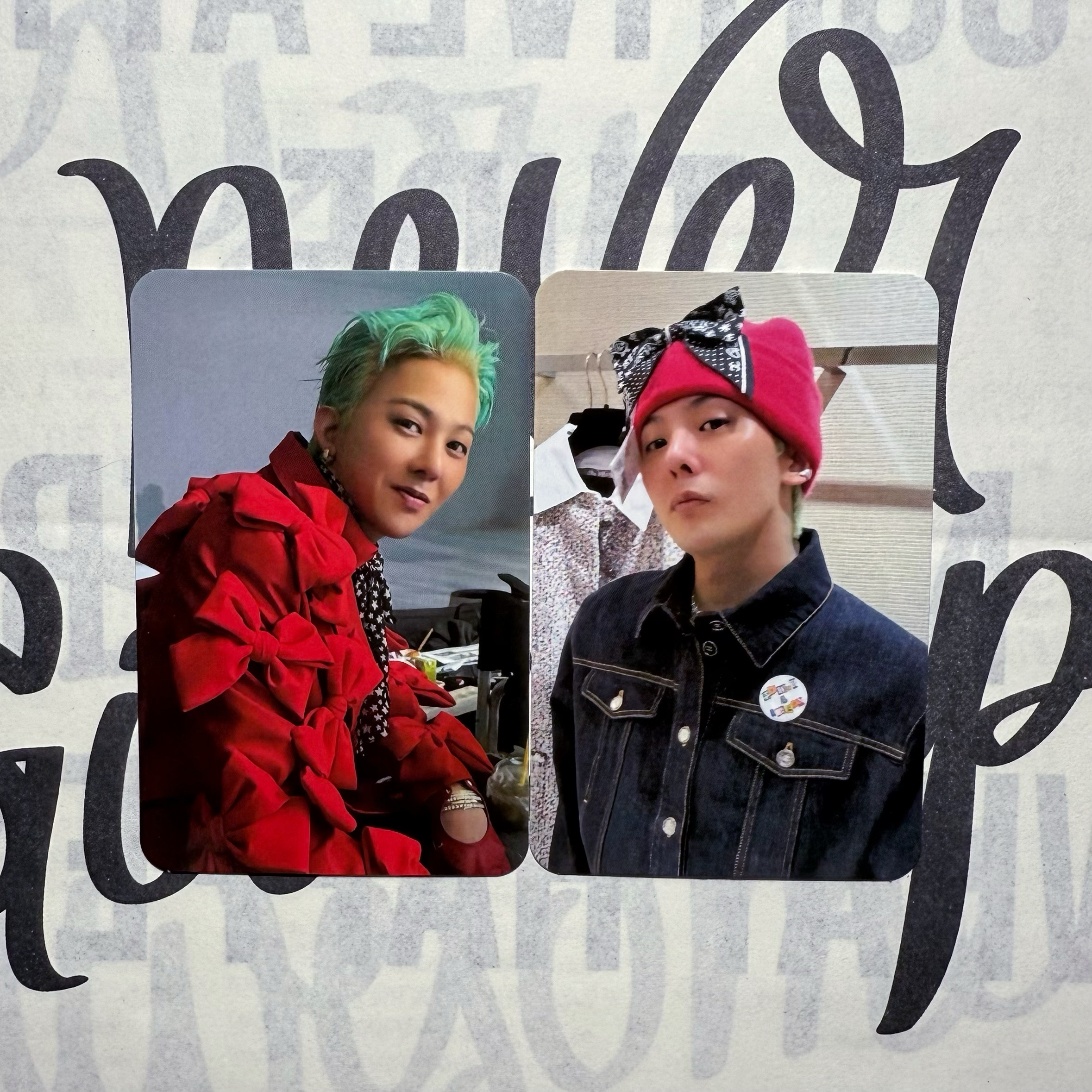 权志龙小卡正版yes24特典韩娱明星周边粉丝应援卡片 粉帽绿发龙