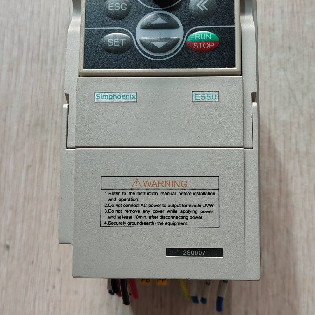 议价原装拆机四方变频器E550-2S0007 功能包好，