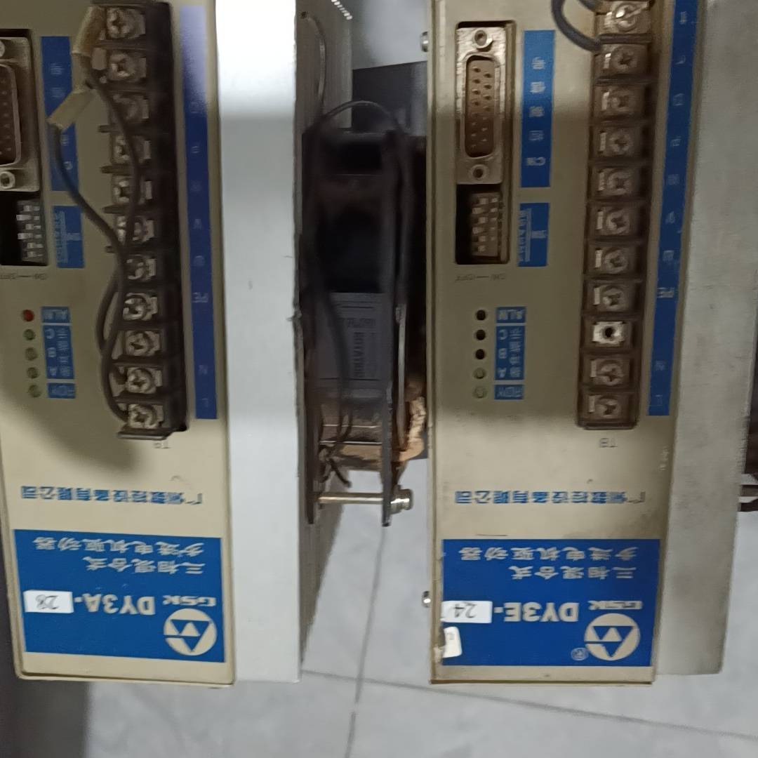 议价广数控 步进电机驱动器，dy3A-28-24。各一