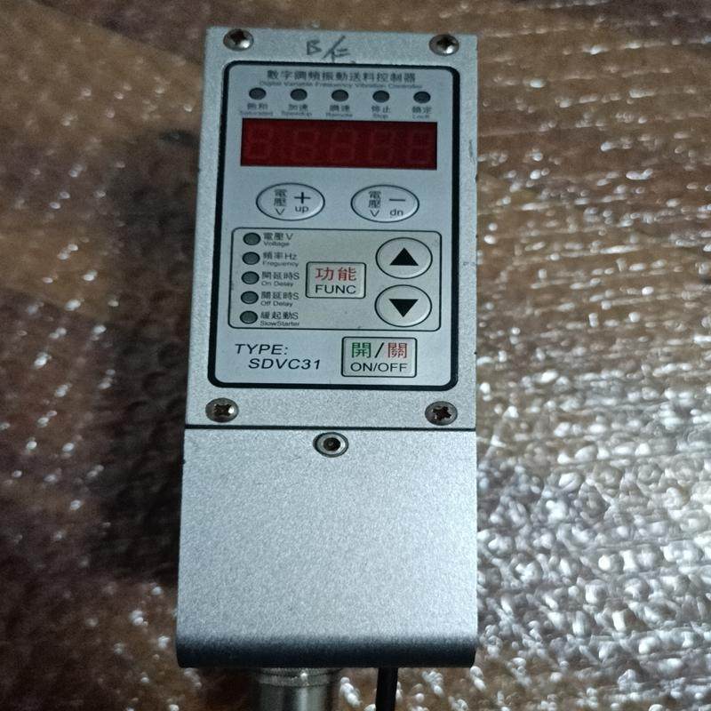 议价SDVC31-M智能数字调频调压送料控制器振动盘控制器调