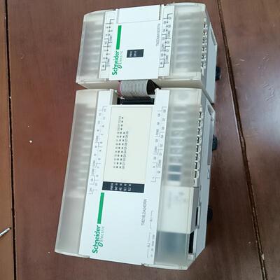 议价德TM218LDA24DRN一台，带TM2DMM16DR