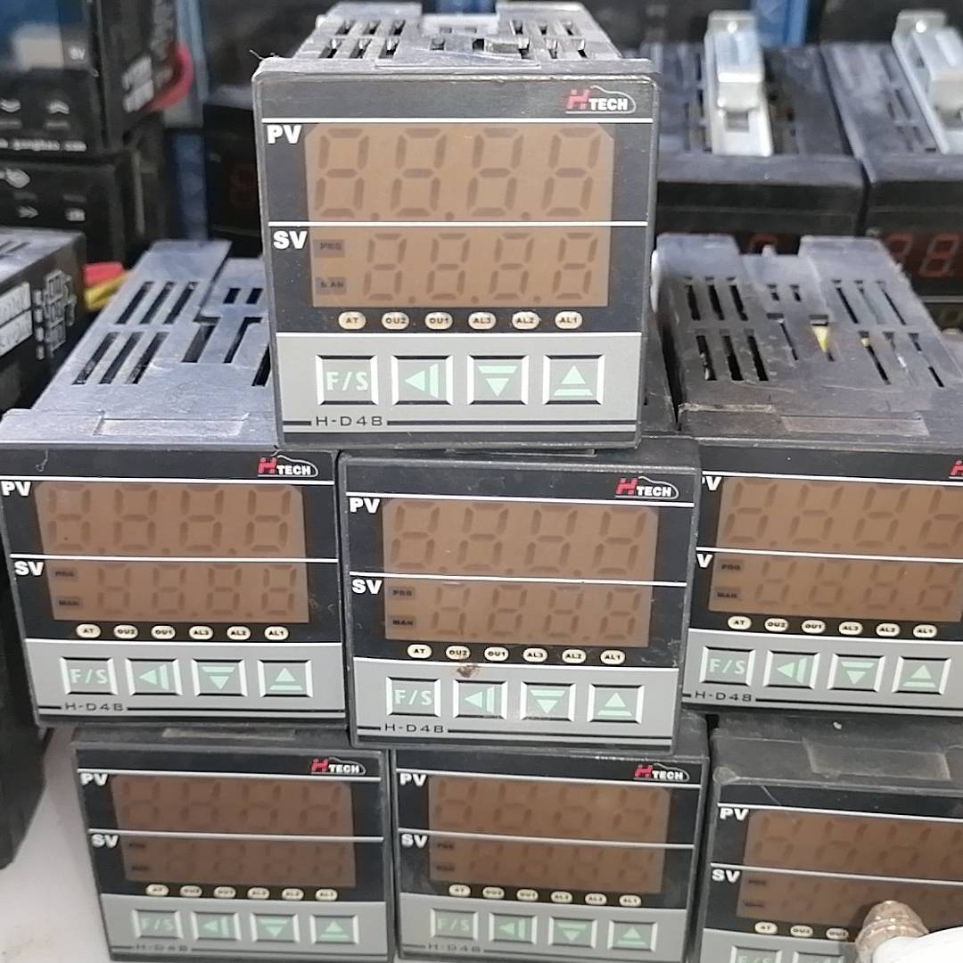 议价台湾HTECH温控器H-D48-1202-000 拆机 成色
