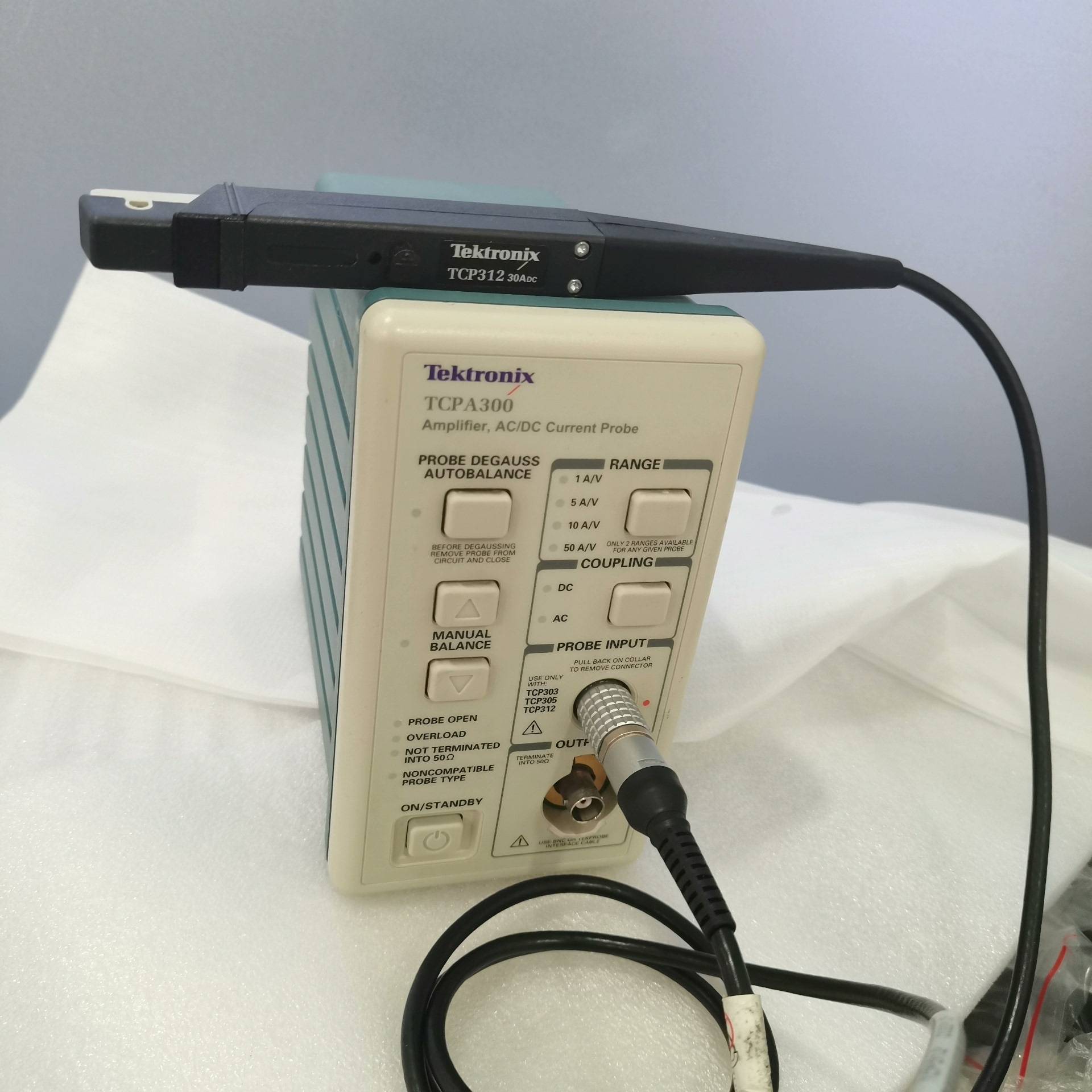 议价泰克TCP312电流探+TCPA300放大器，30A RMS