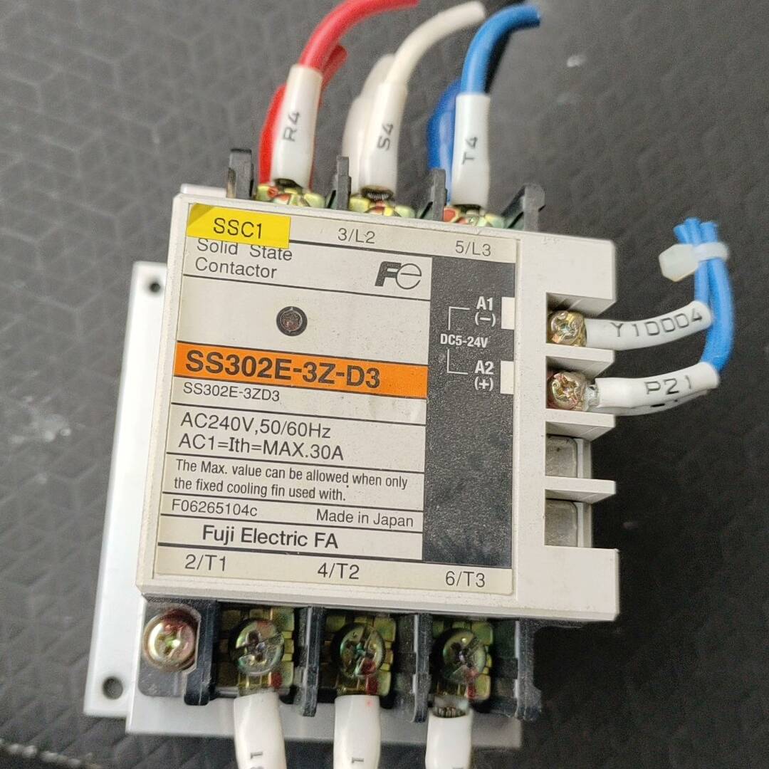 议价富士SS202E-3Z-D3三相固态继电器，支持AC240V