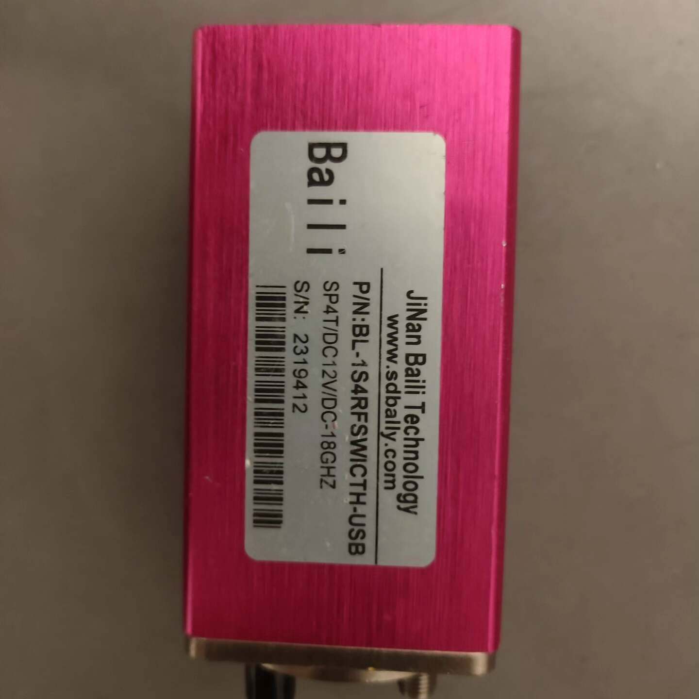 议价USB控制开关四路射频，用于切换射频信号