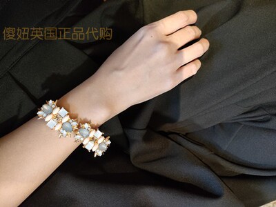 时尚花瓣手镯英国代购