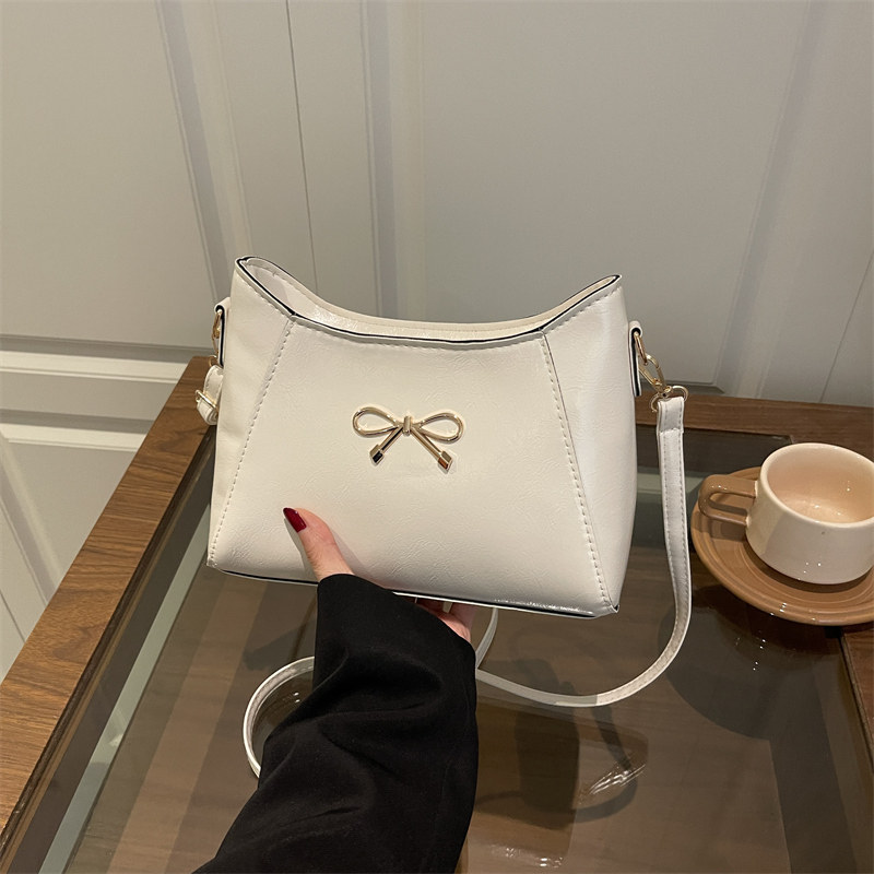 2026时尚春季新款小方包质感小众设计休闲包包个性女士单肩斜挎包,箱包皮具/热销女包/男包,通用款女包,淘宝优惠券,粉丝福利购,淘宝优惠卷