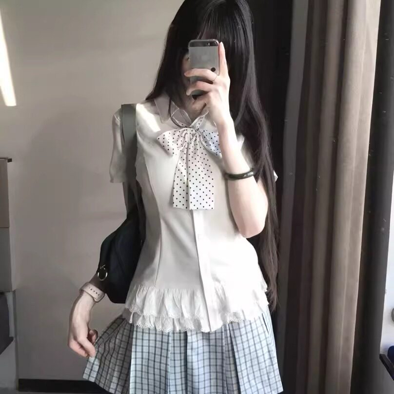 赫礼颂*本治高等原创jk制服蕾丝短袖衬衫叠穿春季显瘦优雅内搭