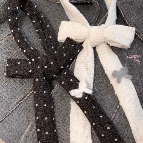 本治格雷系蝴蝶结波点细条围巾