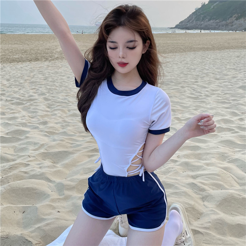 泳衣女新款韩国ins温泉保守分体短袖比基尼平角裤显瘦遮肚 游泳装
