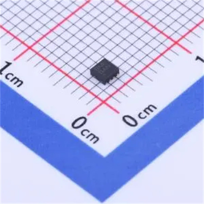 MAX14590ETA+T TDFN-8L(2x2) 全新原装