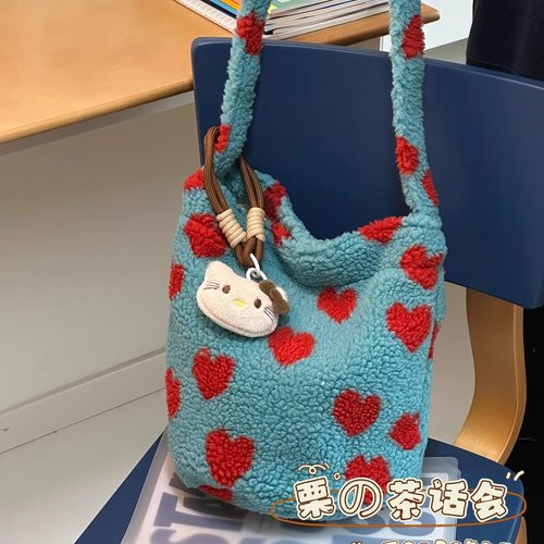 谁懂啊！介可爱斜挎包尊嘟百搭