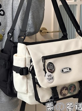 日系ins工装百搭邮差包男潮 学生党痛包上学单肩包大容量斜挎包女