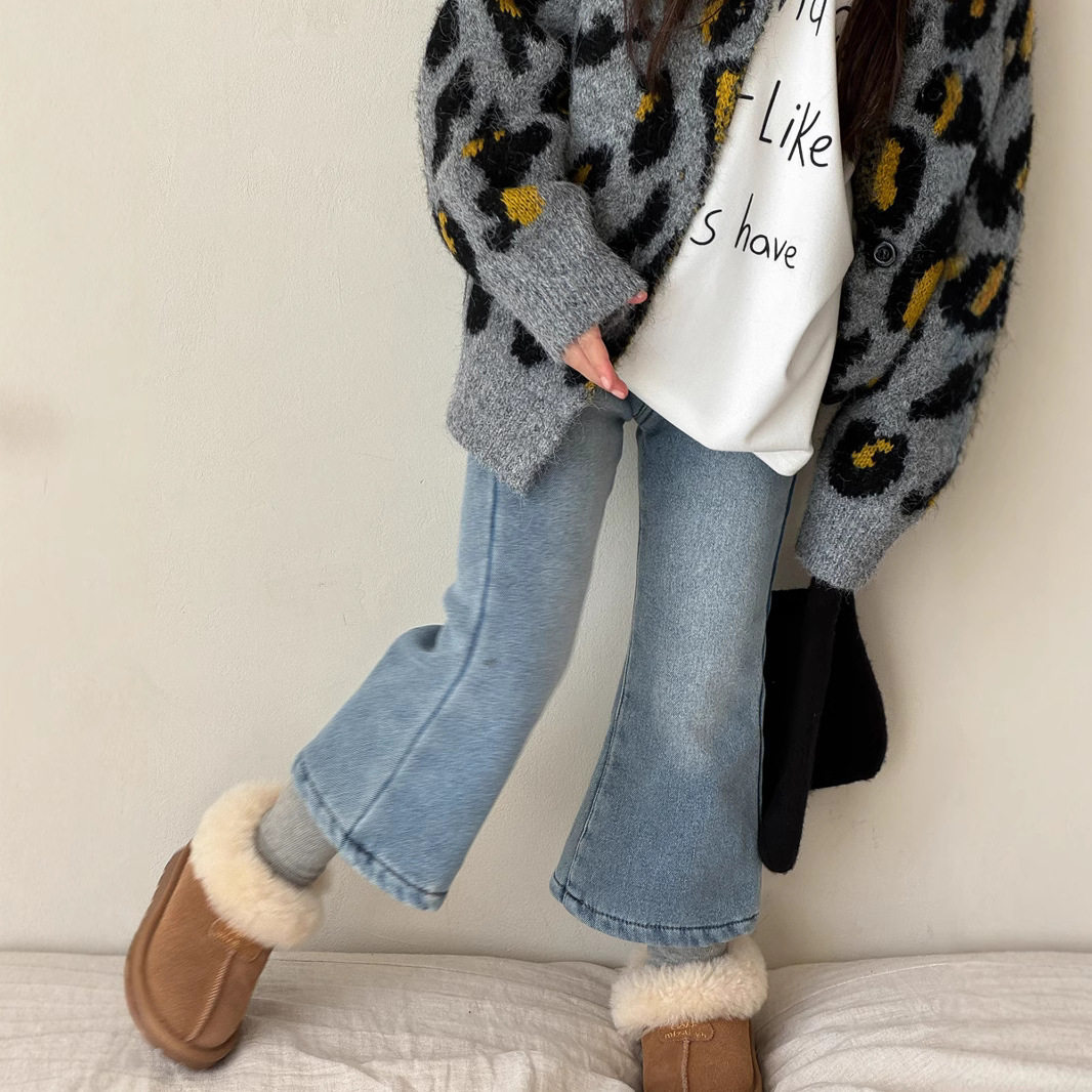 2025童装 女童加绒牛仔裤 儿童冬季韩版毛边口袋一体绒微喇裤