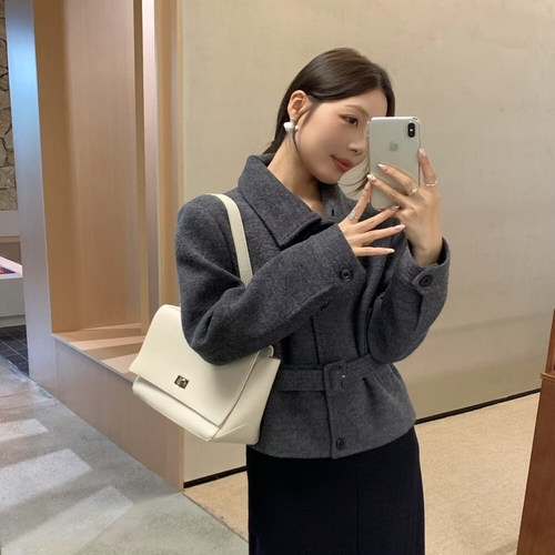 高级感小个子2025冬新款简约高领收腰单排扣洋气百搭减龄外套