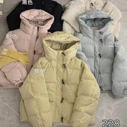 学院风短款连帽羽绒服女2024冬季新款牛角扣白鸭绒面包服外套