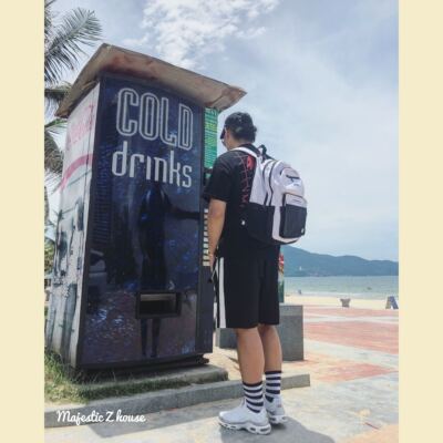 越南原创街头潮牌大容量背包