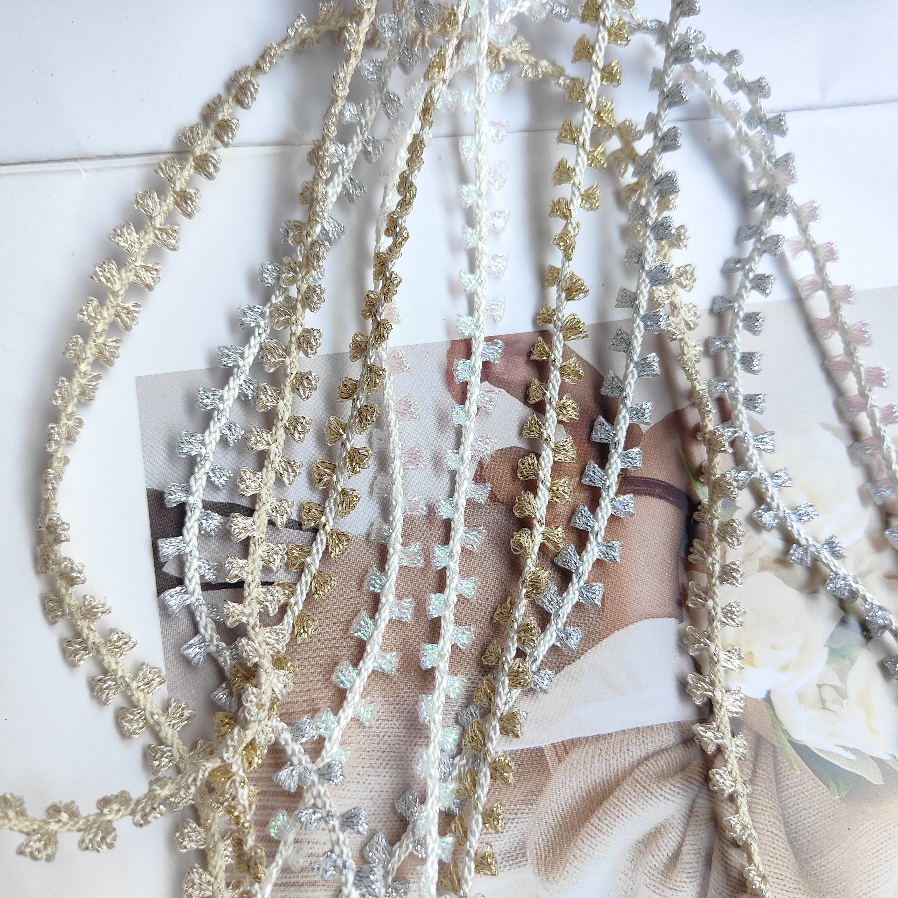 宽0.9cm出口单金银色金葱蜈蚣织带蕾丝小花边娃衣服装辅料