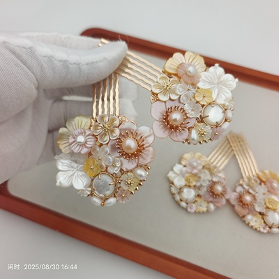 闲时原创汉服发饰蝶贝淡水珍珠百搭日常华丽款掩鬓小发梳铜镀金保