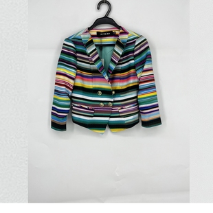 春秋季 台湾品牌裘*诺 时尚达人彩虹条纹短外套女542021