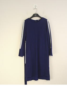 春秋款 撤柜品牌 雾* 两侧开叉圆领针织连衣裙女 74952