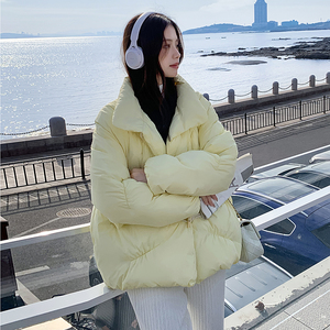 现货！90白鸭绒时尚泡芙短款牛角扣羽绒服278-3760-P285K438，女装羽绒服，三七家