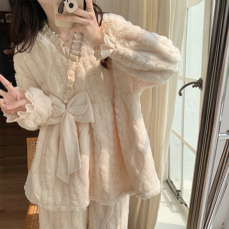 轻奢珊瑚绒秋冬季睡衣女性感大码宽松蝴蝶结加绒法兰绒家居服热销
