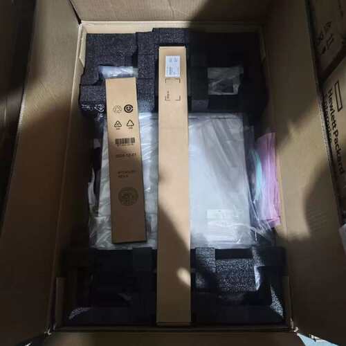 全新HPE惠普 ProLIant DL385 G11 8小--议价商品