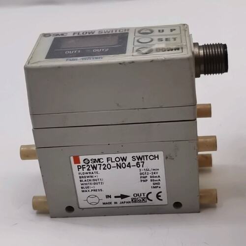 PF2W720-N04-67 原装SMC流量开关 全新未使用--议价商品