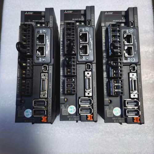 三菱伺服驱动器MR-J4-10TM-S176，公司库存件 没--议价商品