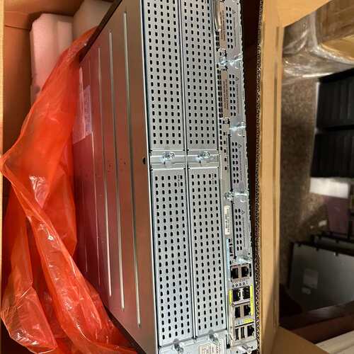 Cisco思科 3945 路由器 C3900-SPE150/--议价商品