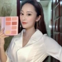 同 款 8 色 腮红 盘 高 一 盘 Tinh chỉnh màu da trang điểm nude - Blush / Cochineal má hồng etude house