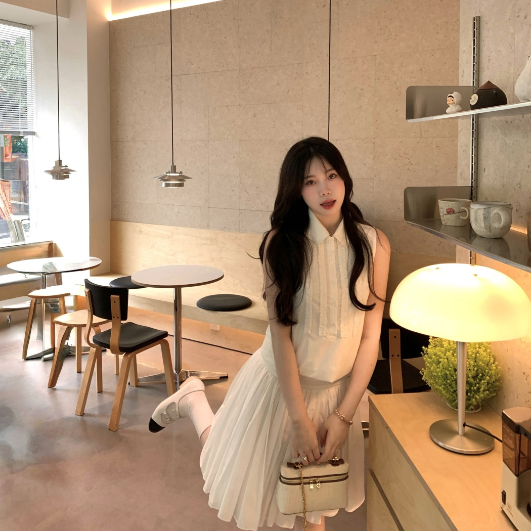 宽松休闲无袖纯棉木耳边衬衫